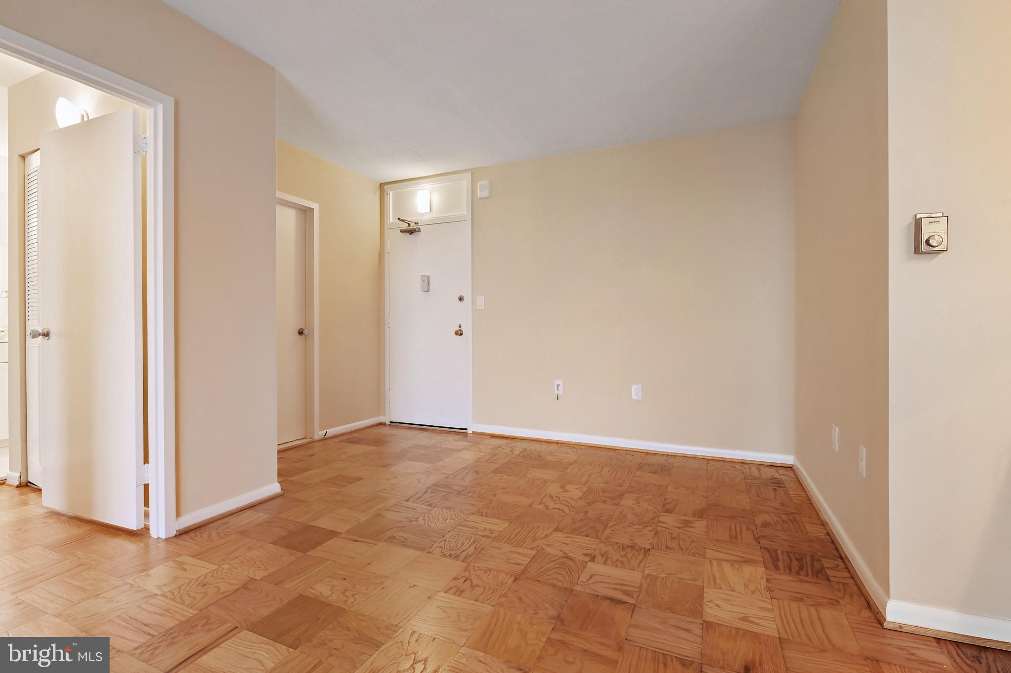 THE RIVIERA OF CHEVY CHASE - Residential Lease