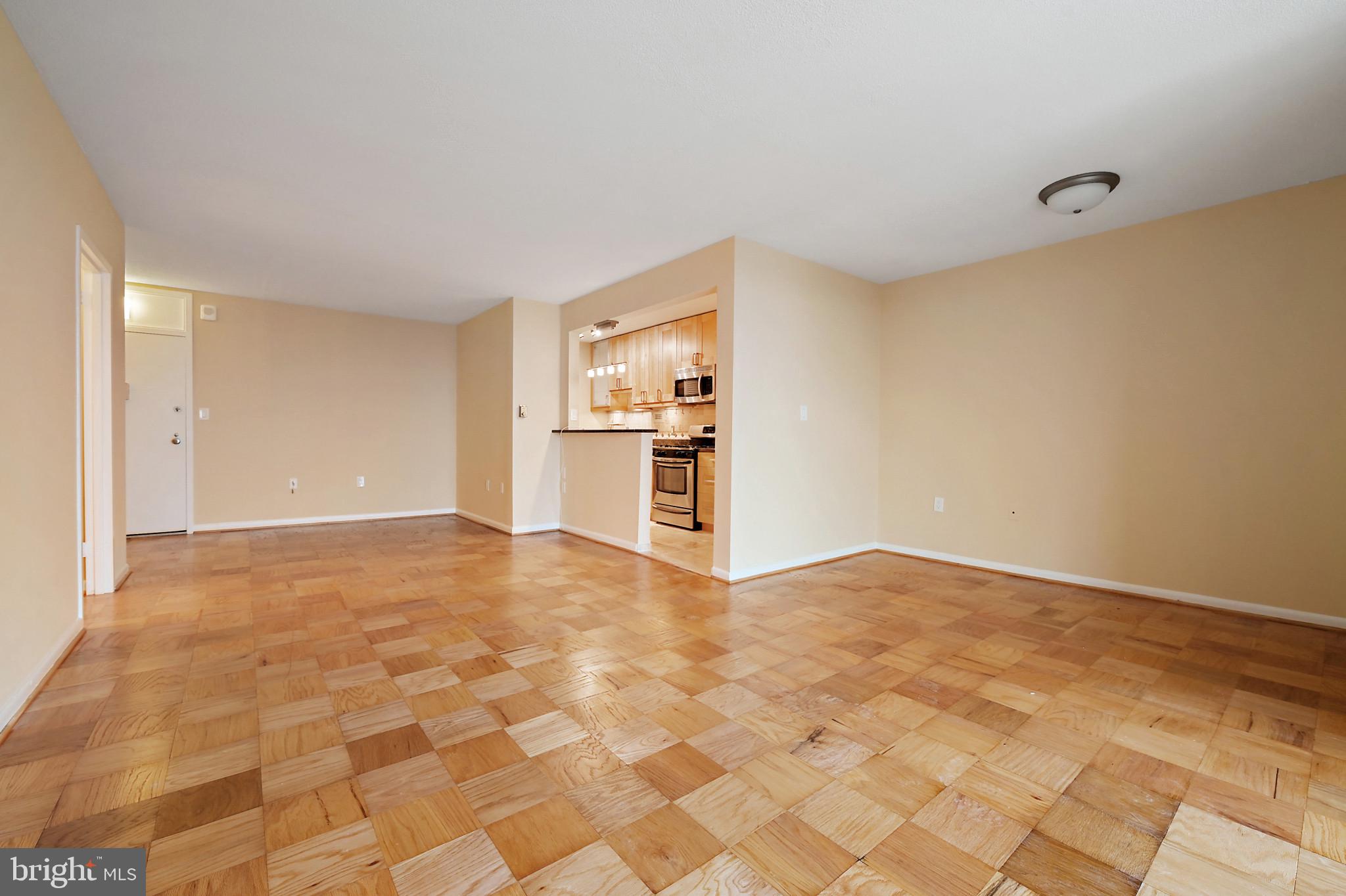 THE RIVIERA OF CHEVY CHASE - Residential Lease