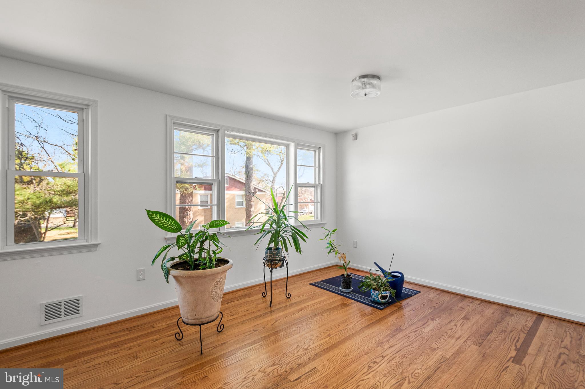 INDIAN QUEEN ESTATES - Residential