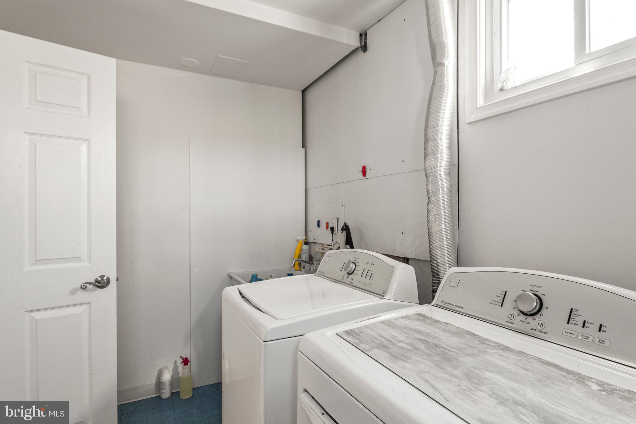 INDIAN QUEEN ESTATES - Residential