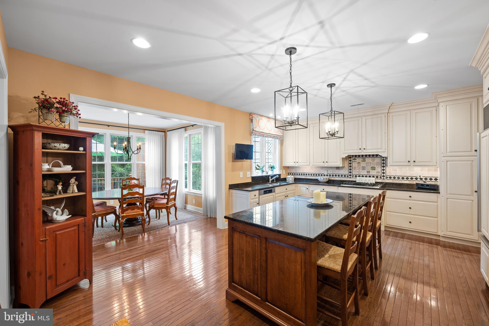 APPLEBROOK - Residential