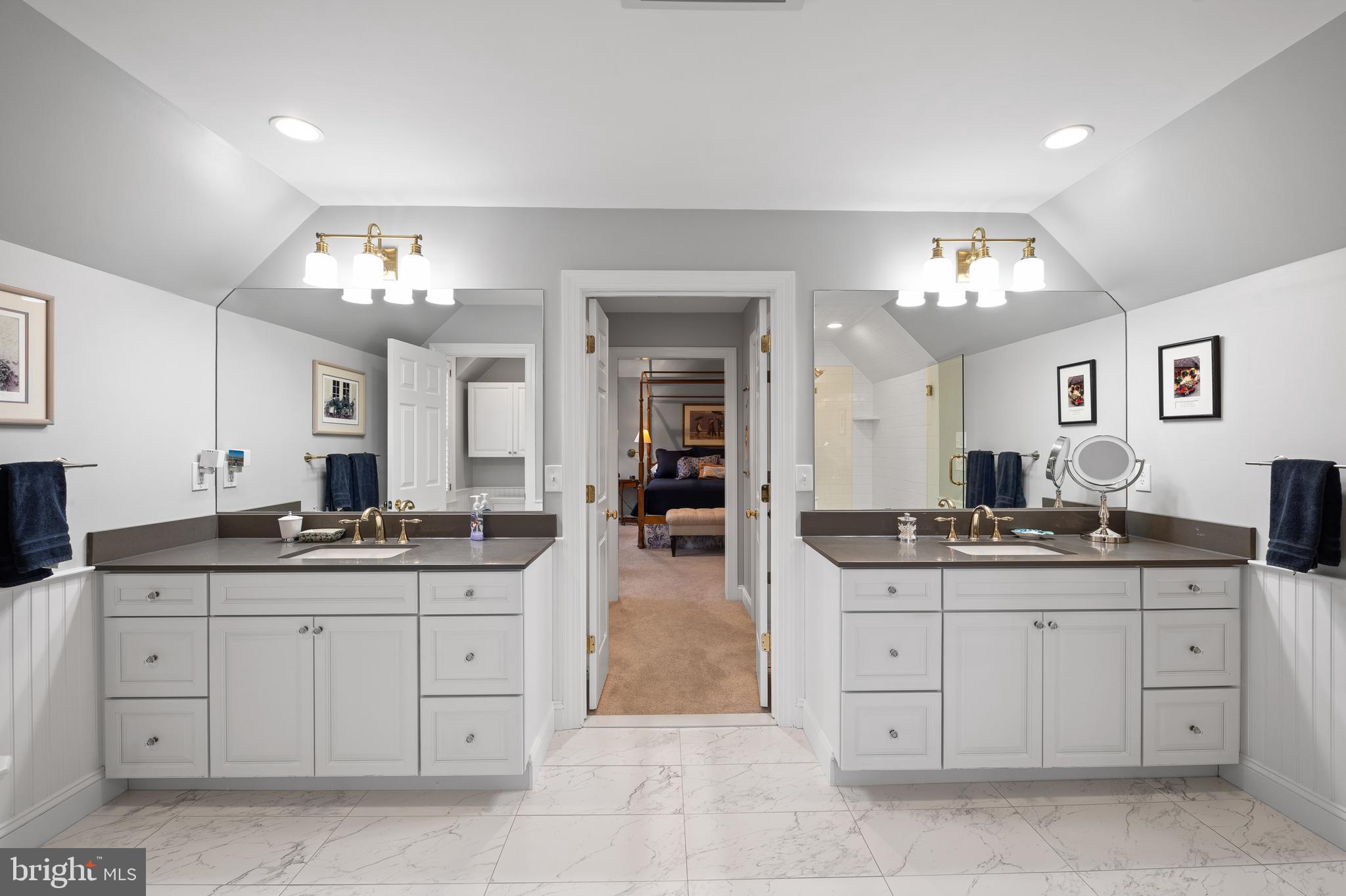 APPLEBROOK - Residential