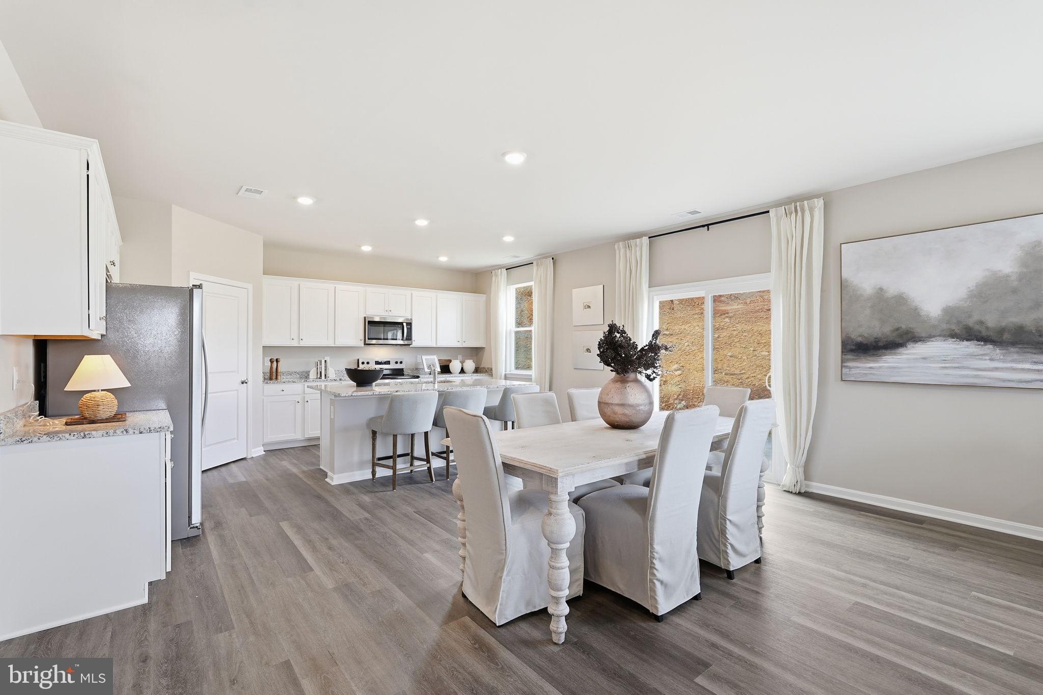 SPRING LAKES - Residential