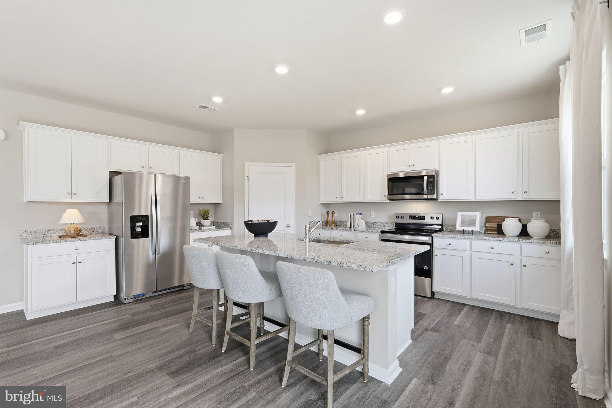 SPRING LAKES - Residential