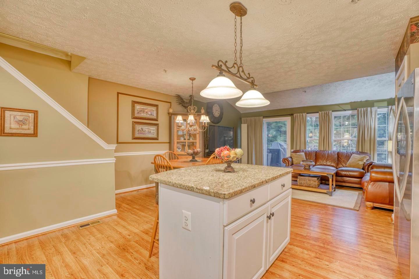 BRIGHT OAKS - Residential Lease