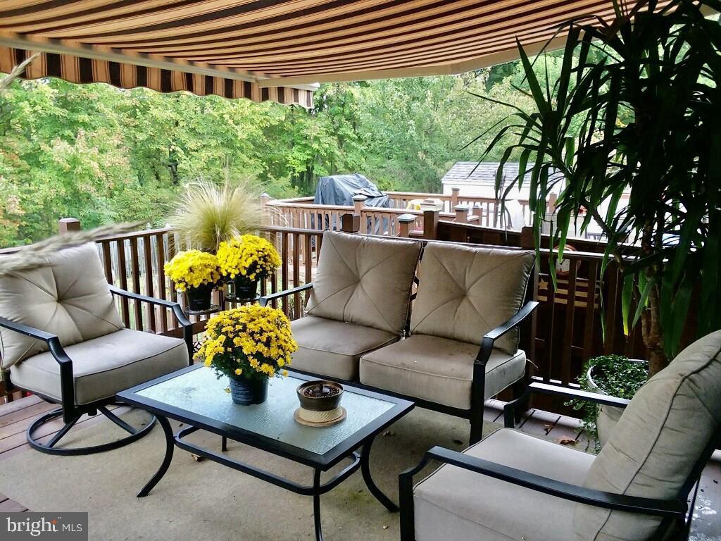 BRIGHT OAKS - Residential Lease