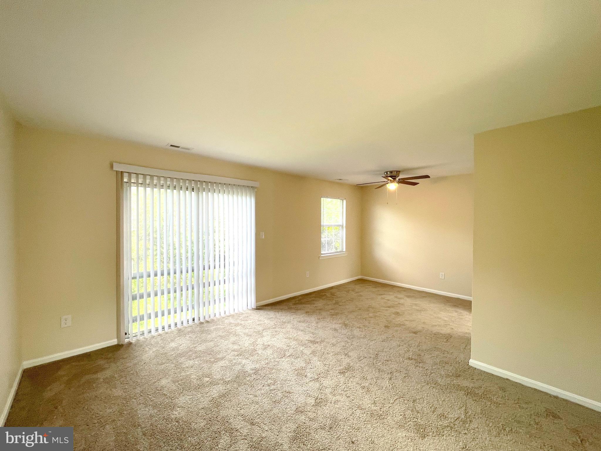 VALLEY DRIVE ESTATES - Residential Lease