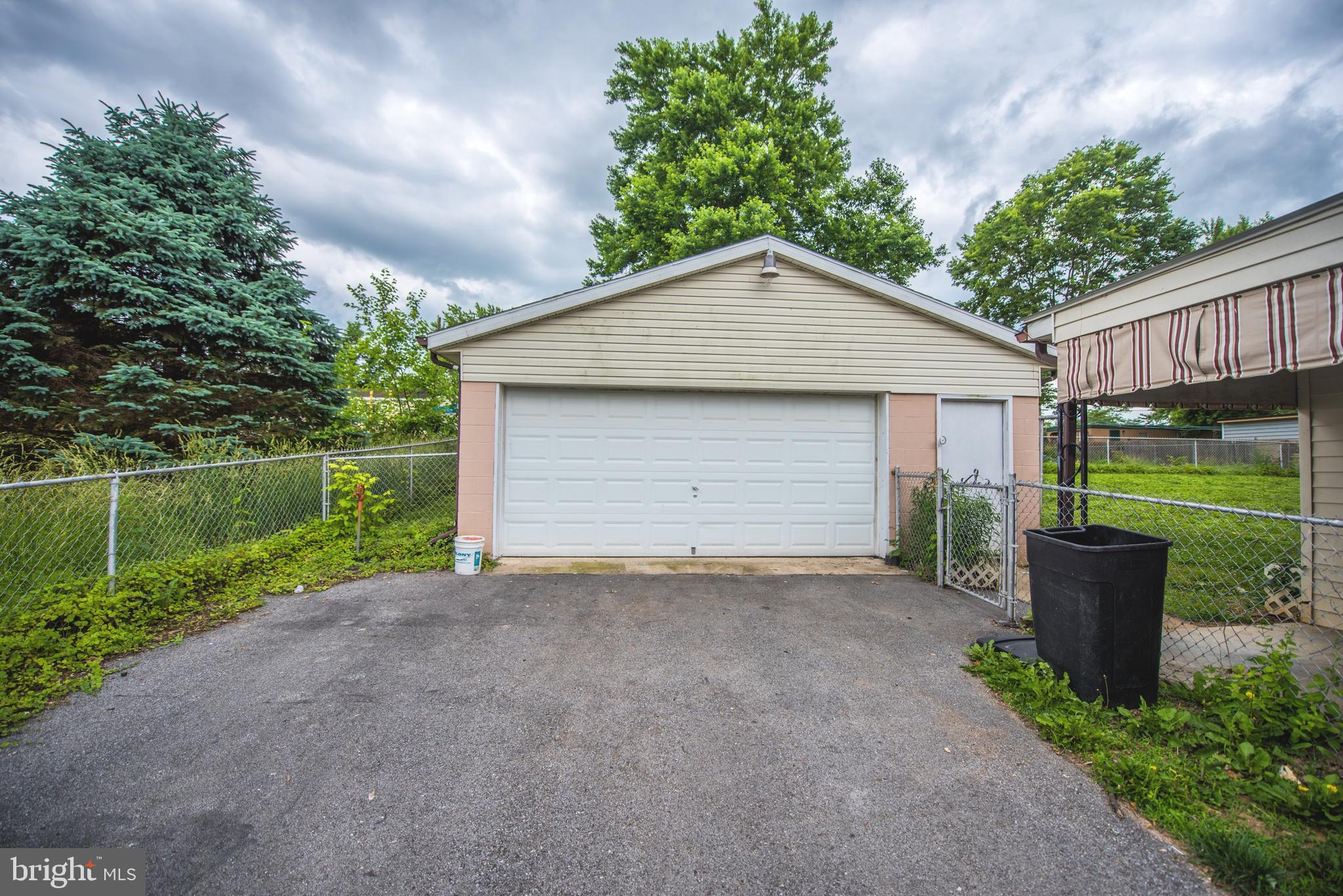 FOX GLEN - Residential