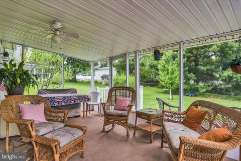 Tiny photo for 118 Nittany Dr, MECHANICSBURG, PA 17055 (MLS # PACB2052824)