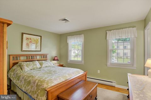 Tiny photo for 118 Nittany Dr, MECHANICSBURG, PA 17055 (MLS # PACB2052824)