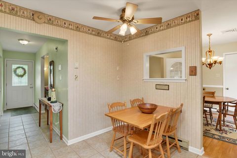 Tiny photo for 118 Nittany Dr, MECHANICSBURG, PA 17055 (MLS # PACB2052824)
