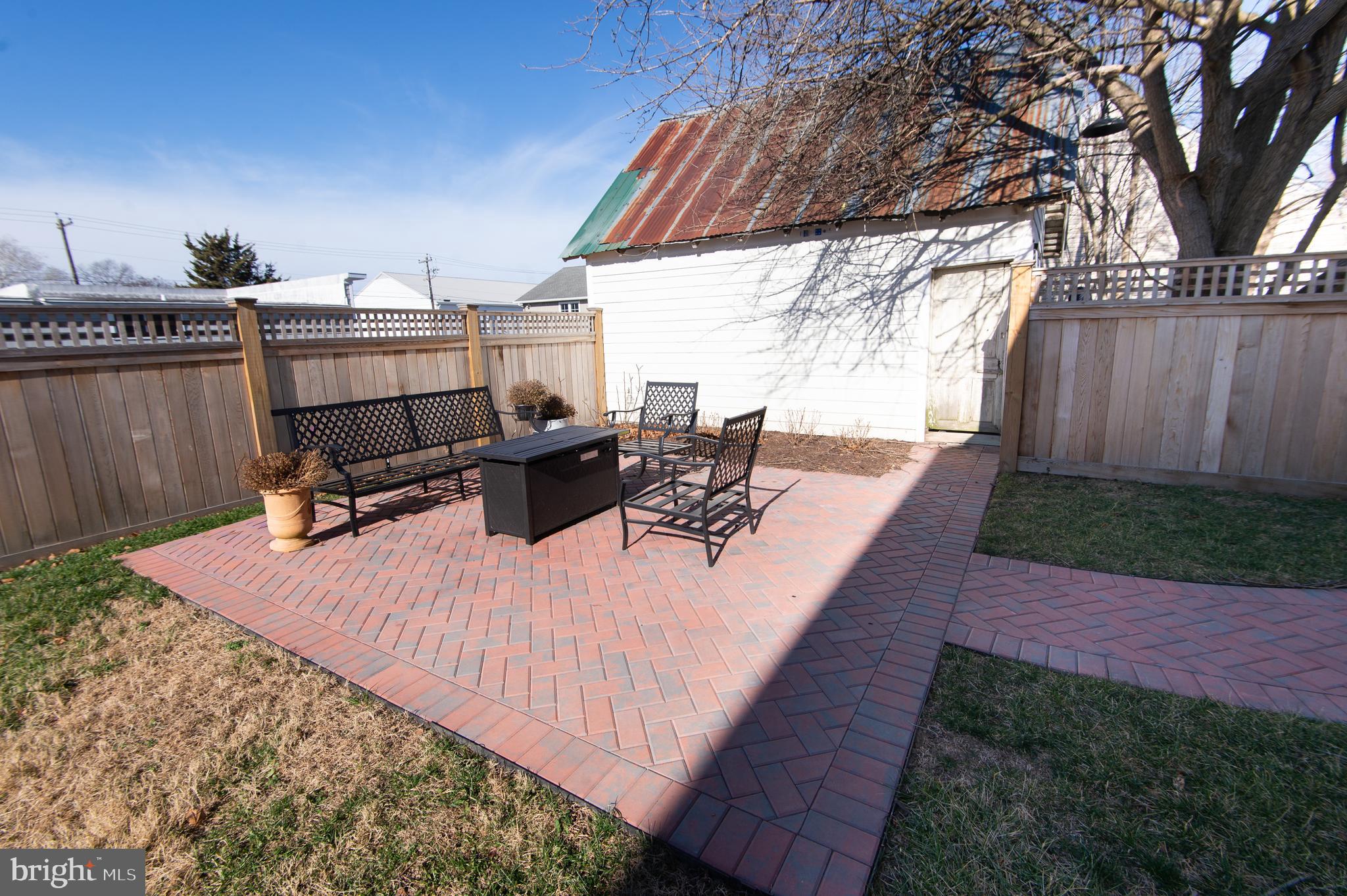 EASTON - Residential