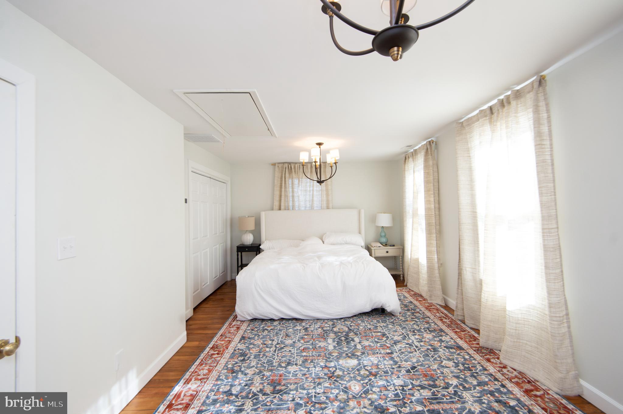 EASTON - Residential