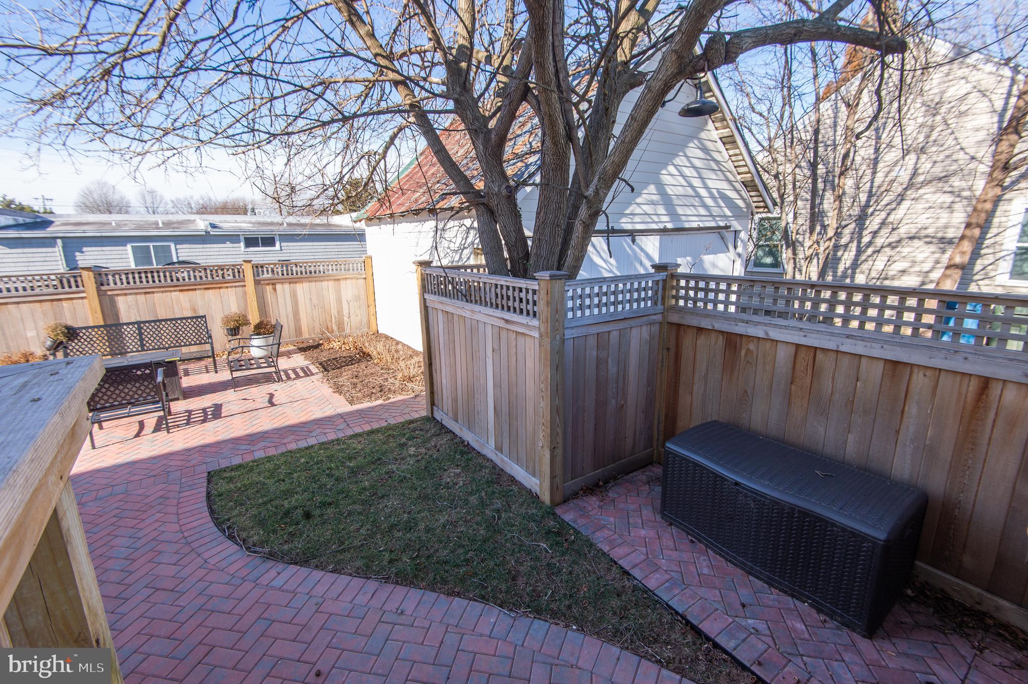 EASTON - Residential