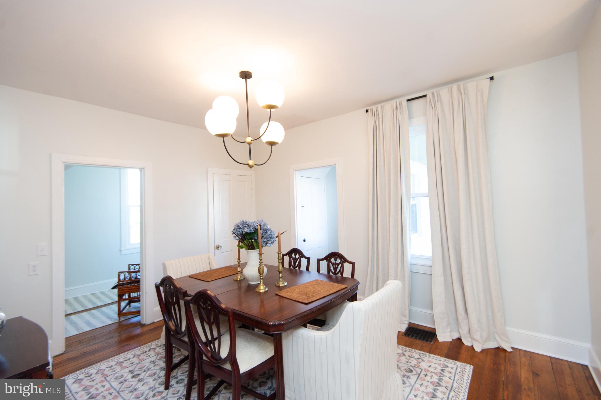 EASTON - Residential