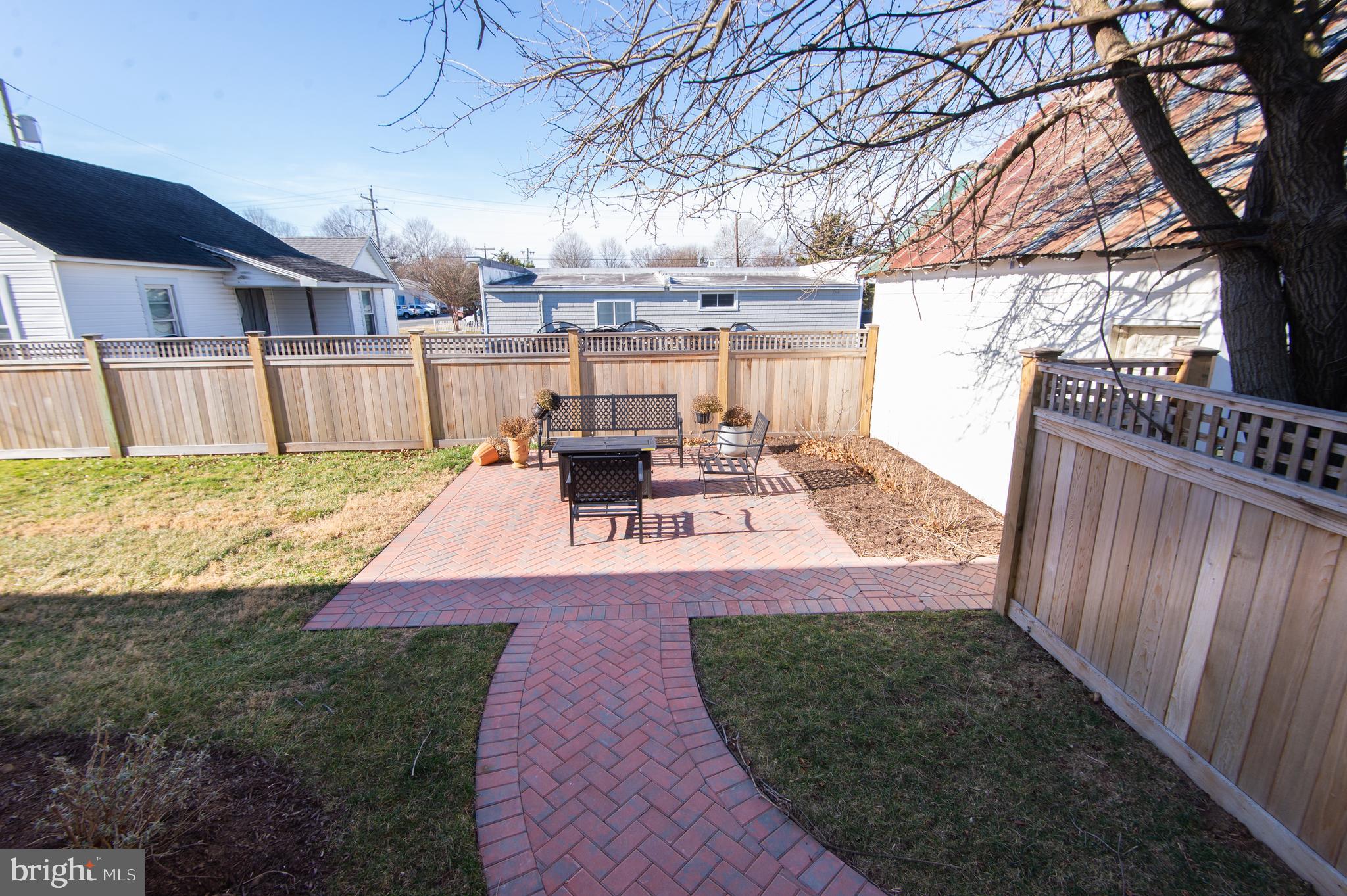 EASTON - Residential