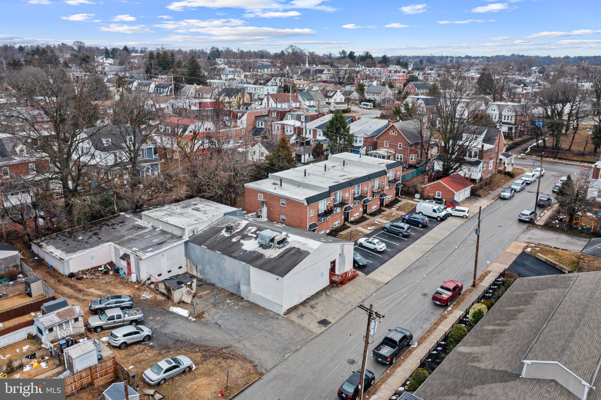 321 W POPLAR STREET