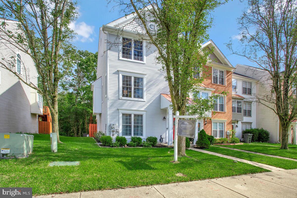 ENCLAVE AT SEVEN OAKS - Residential