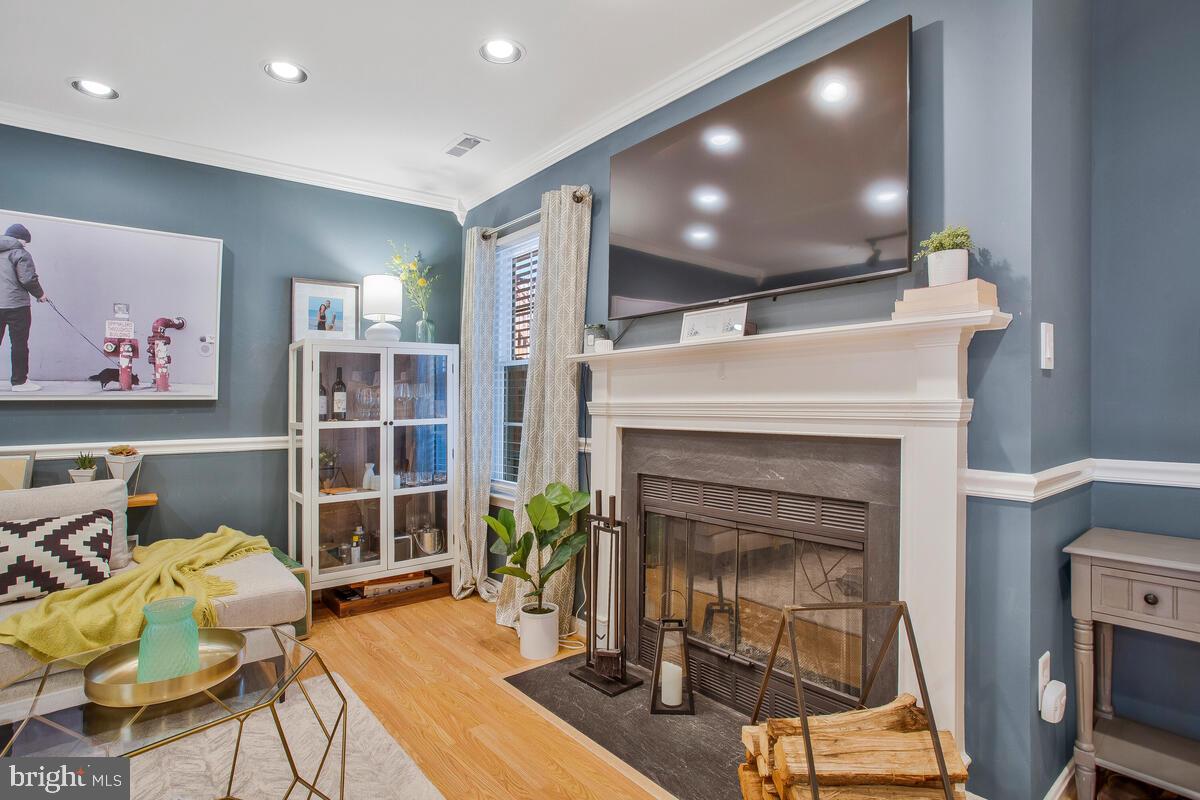 ENCLAVE AT SEVEN OAKS - Residential