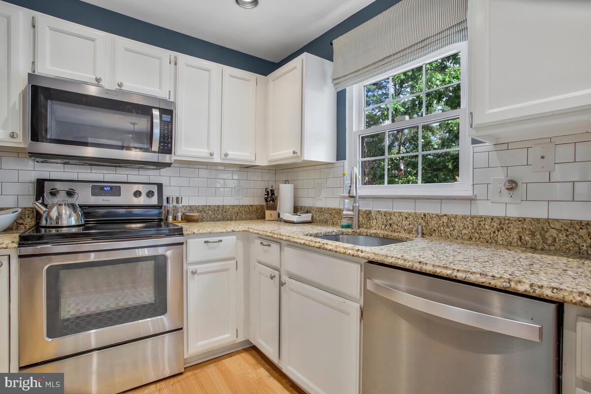 ENCLAVE AT SEVEN OAKS - Residential