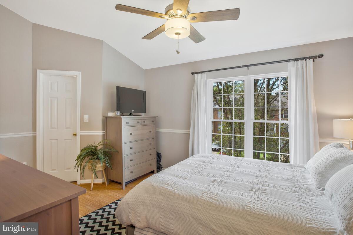 ENCLAVE AT SEVEN OAKS - Residential