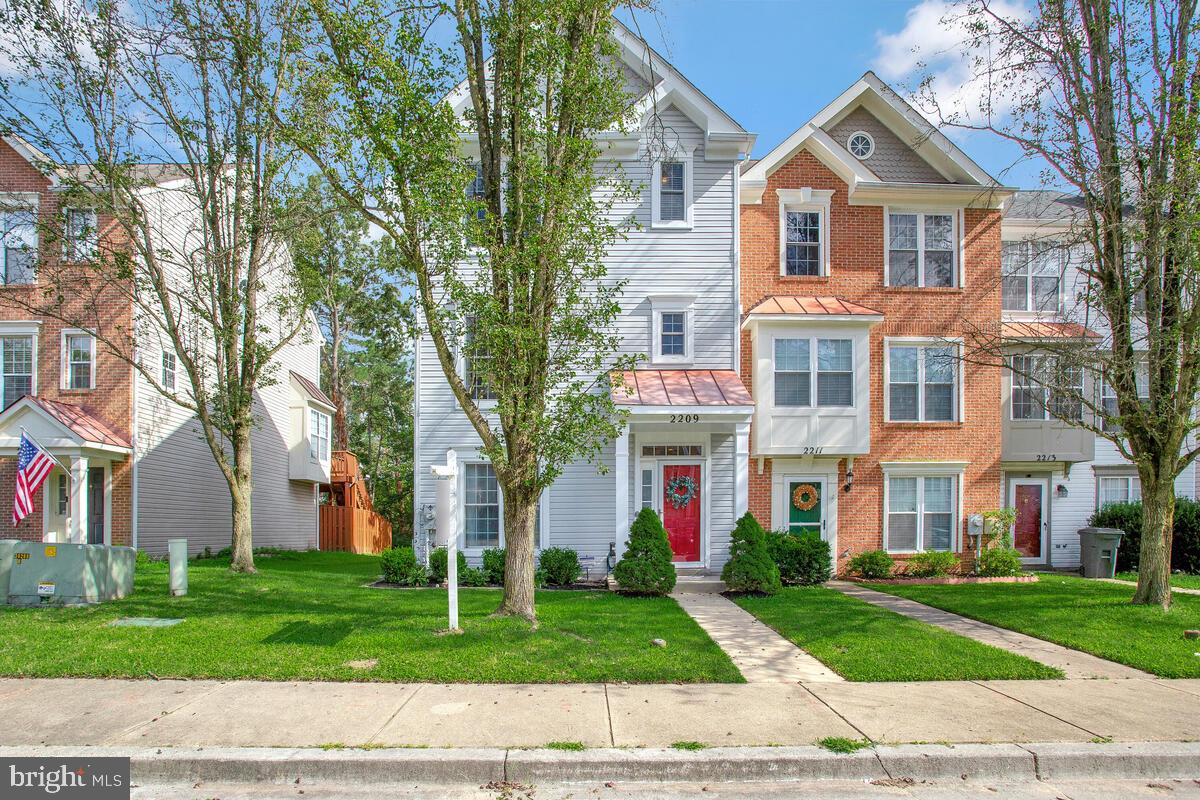 ENCLAVE AT SEVEN OAKS - Residential