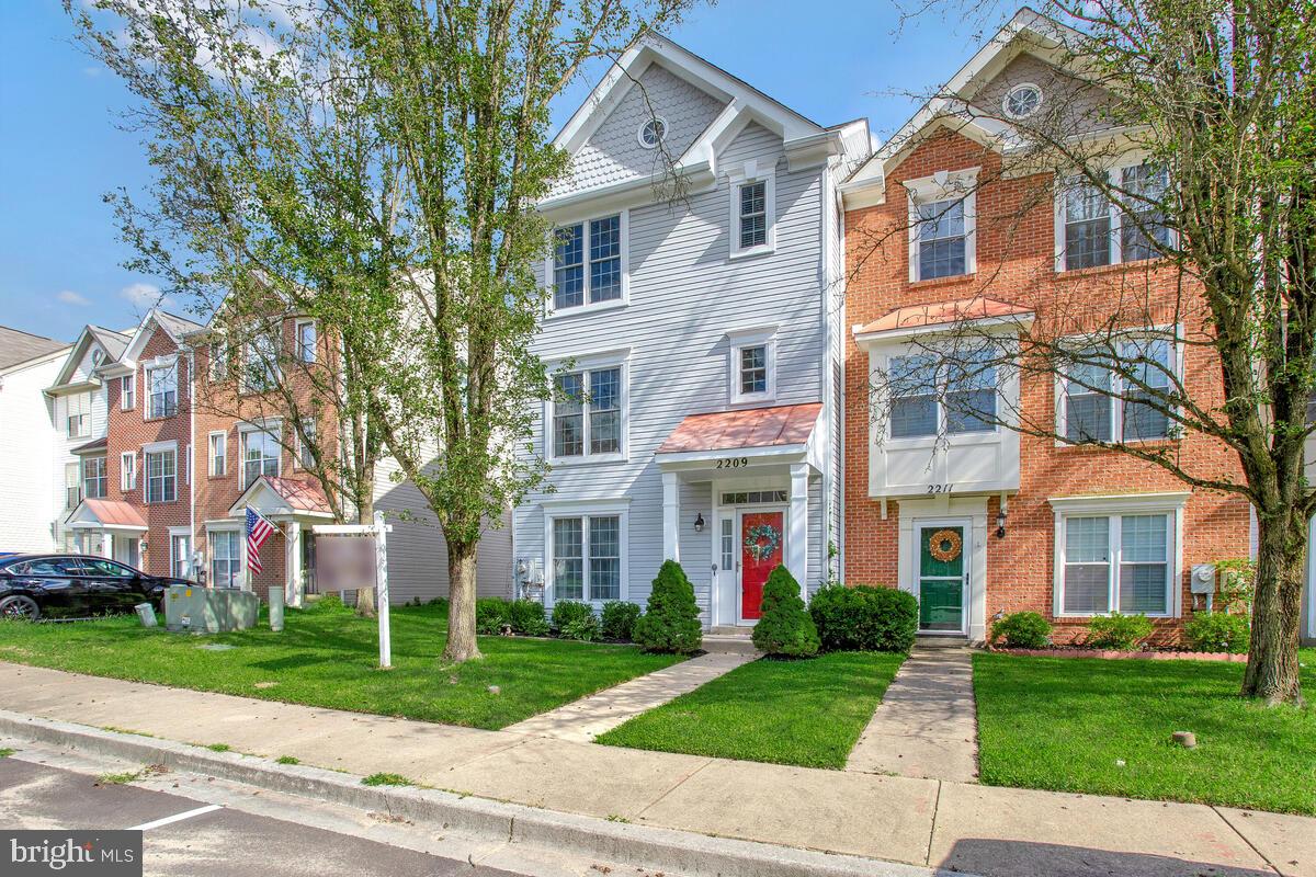 ENCLAVE AT SEVEN OAKS - Residential