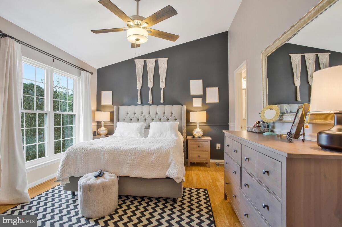 ENCLAVE AT SEVEN OAKS - Residential