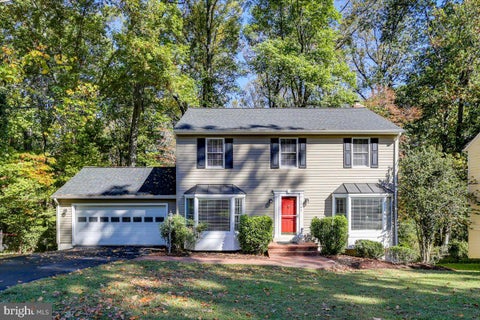 Photo of 1947 Barton Hill Road, RESTON, VA 20191 (MLS # VAFX2346132)