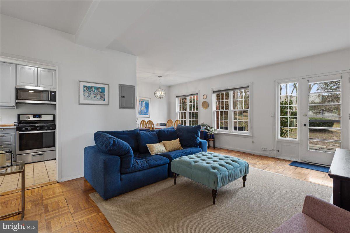 PARKFAIRFAX - Residential