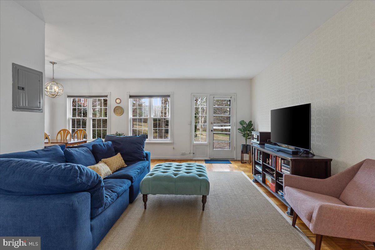 PARKFAIRFAX - Residential