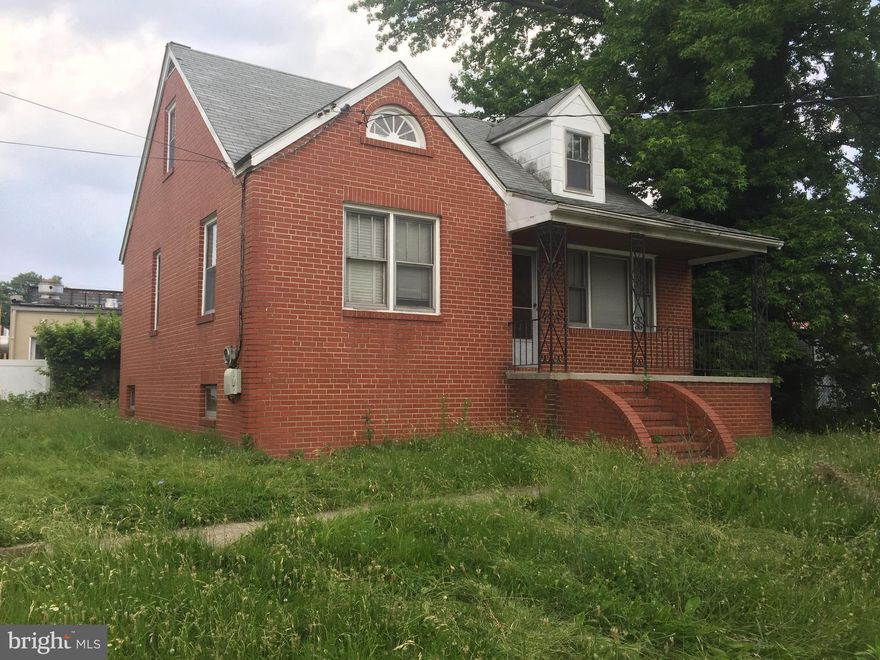 Opportunity Knocks great location convenient to 695 and Key bridge.  Owner says bring all offers