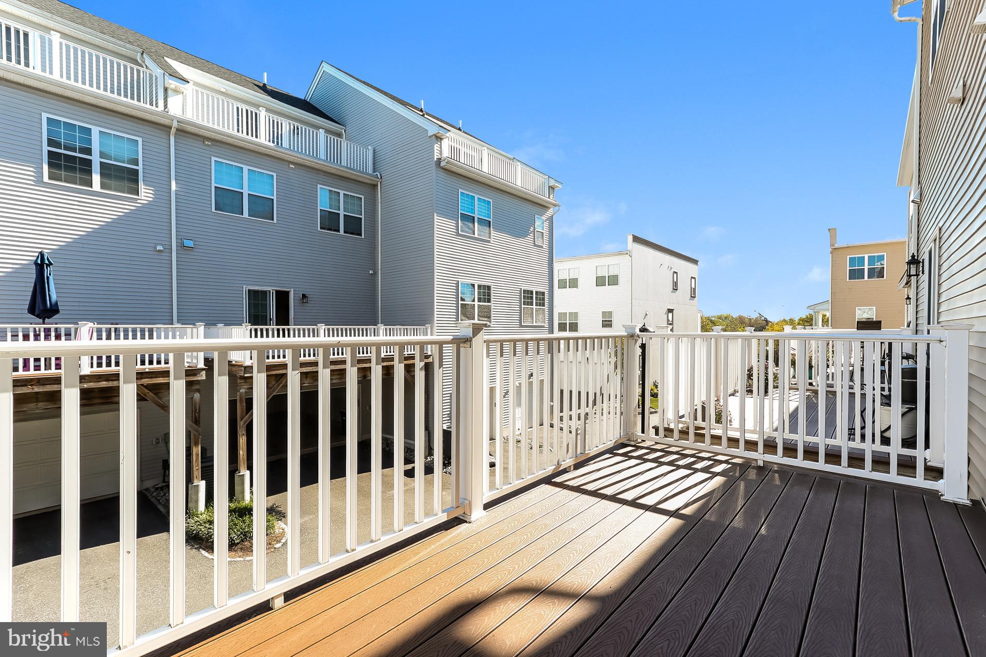 WATERSIDE - Residential Lease