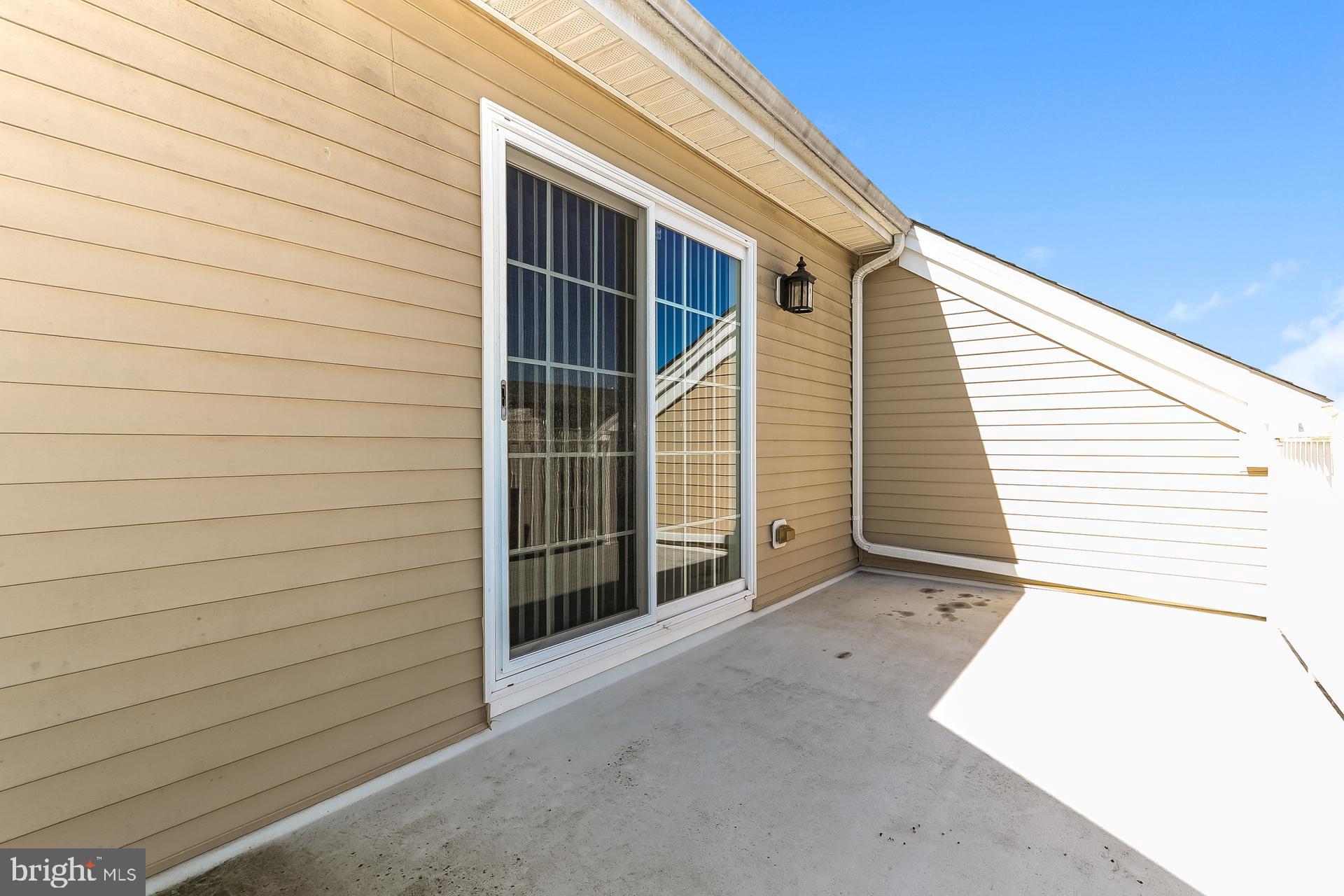 WATERSIDE - Residential Lease