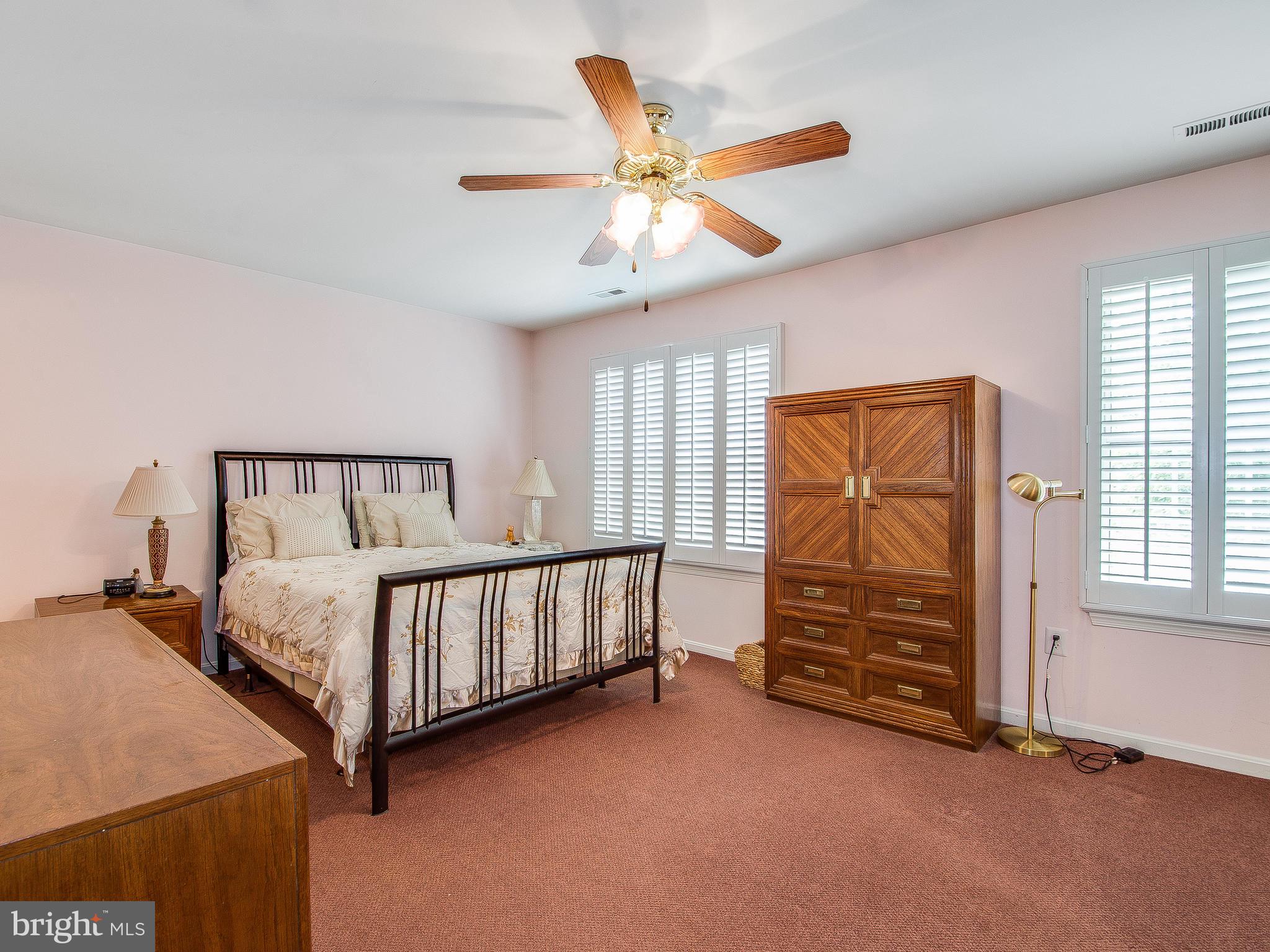 FOREST ESTATES - Residential Lease