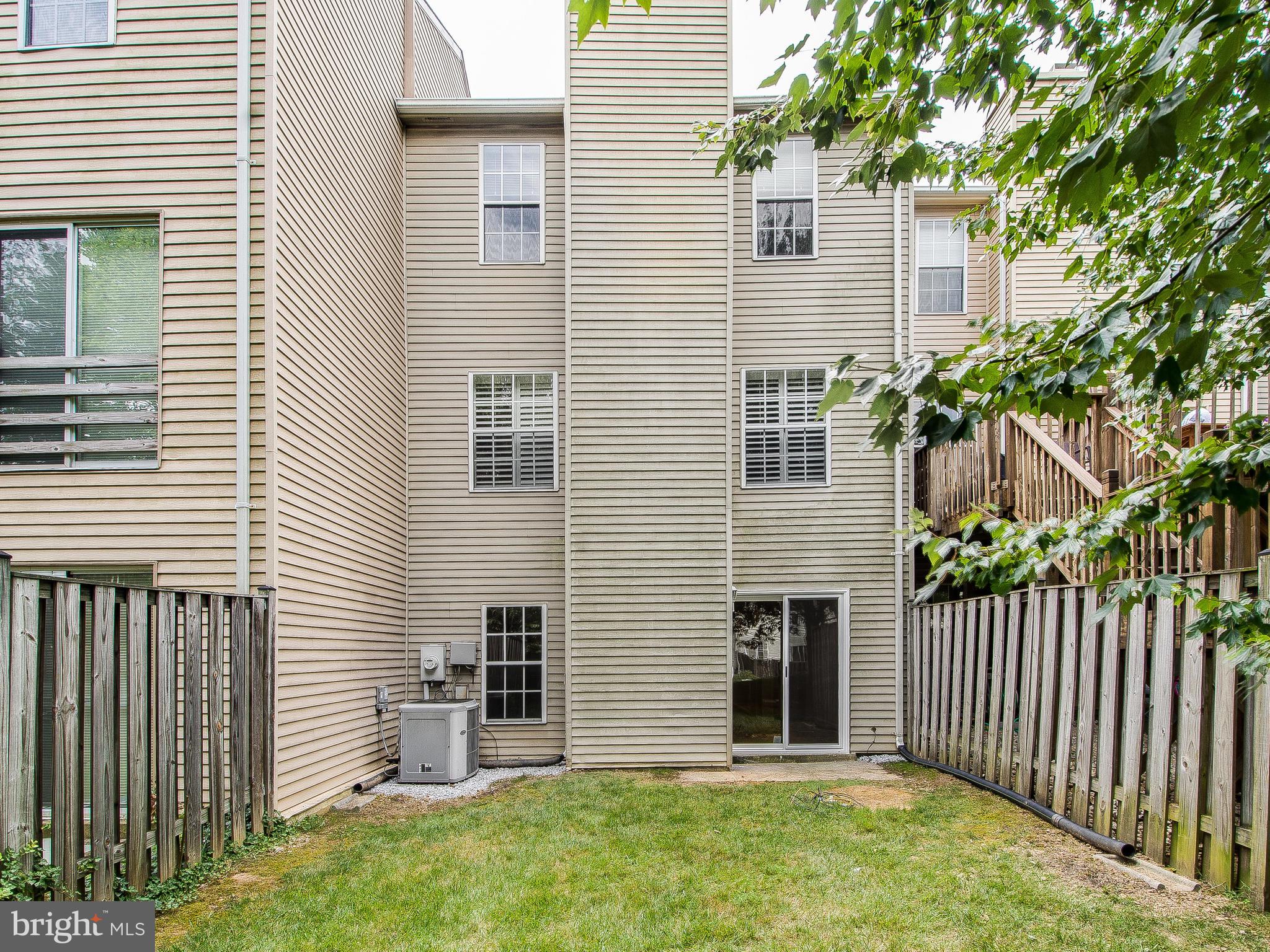 FOREST ESTATES - Residential Lease