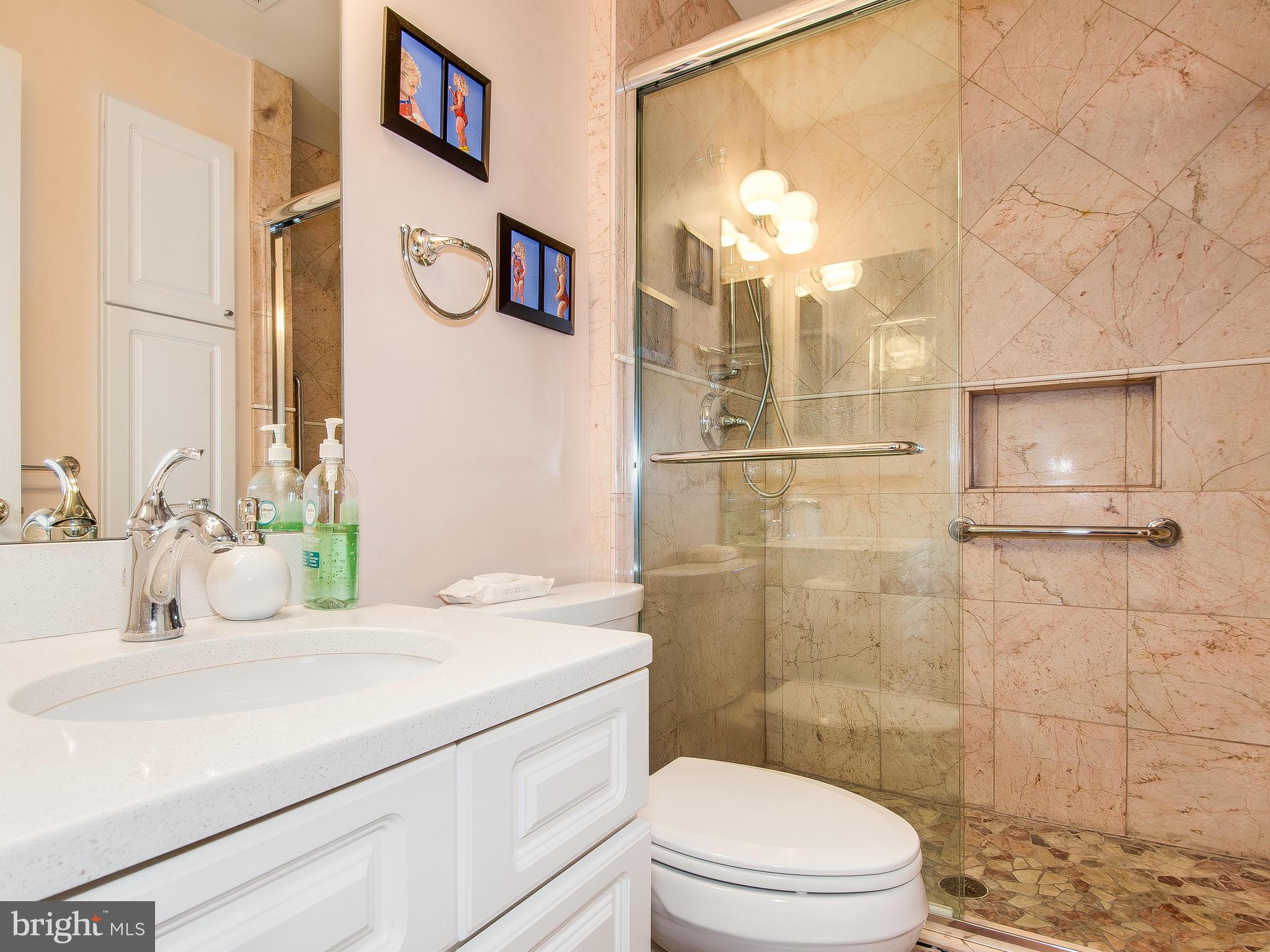 FOREST ESTATES - Residential Lease