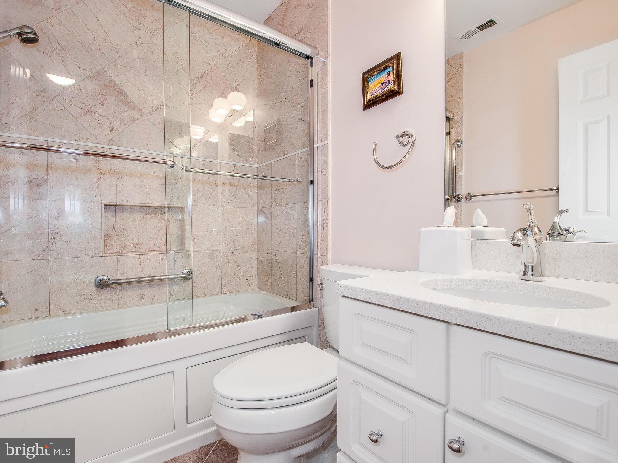 FOREST ESTATES - Residential Lease