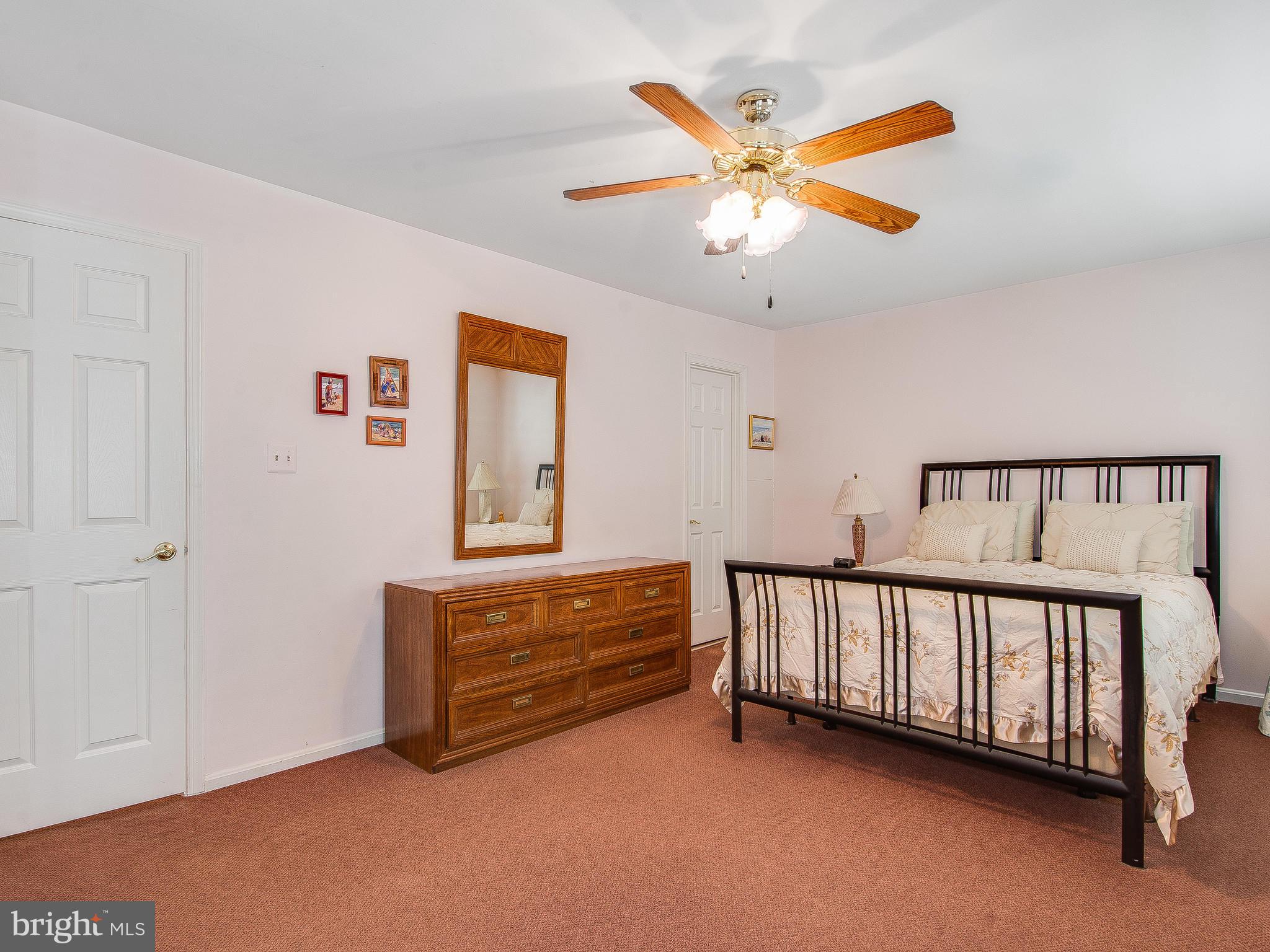 FOREST ESTATES - Residential Lease