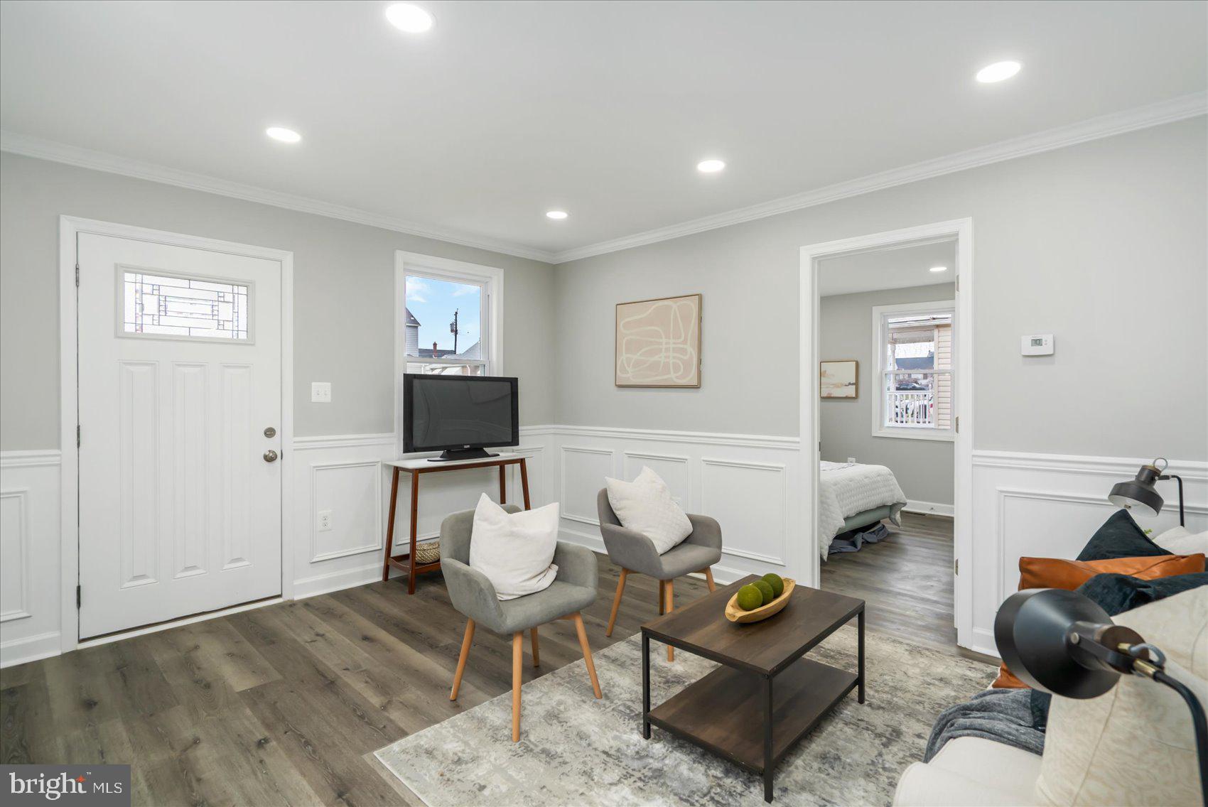 CEDAR CREST - Residential