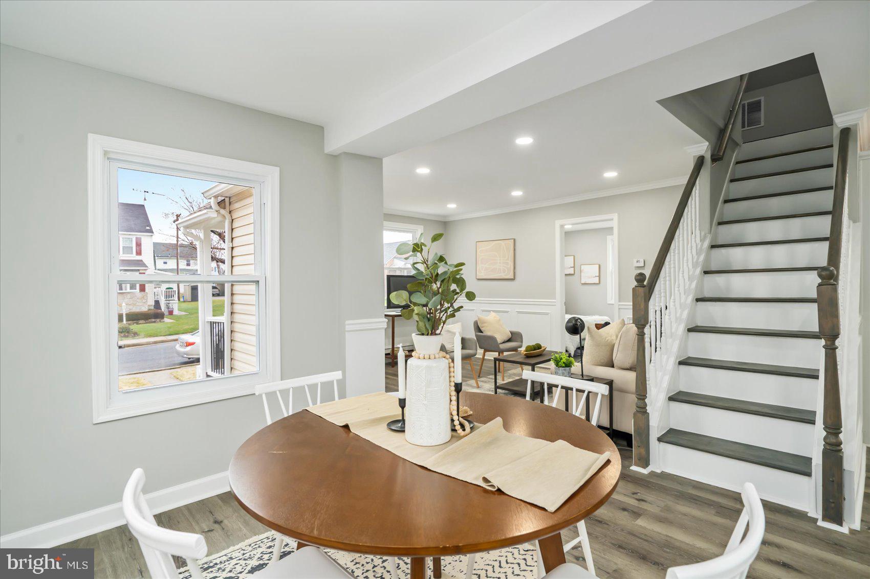 CEDAR CREST - Residential