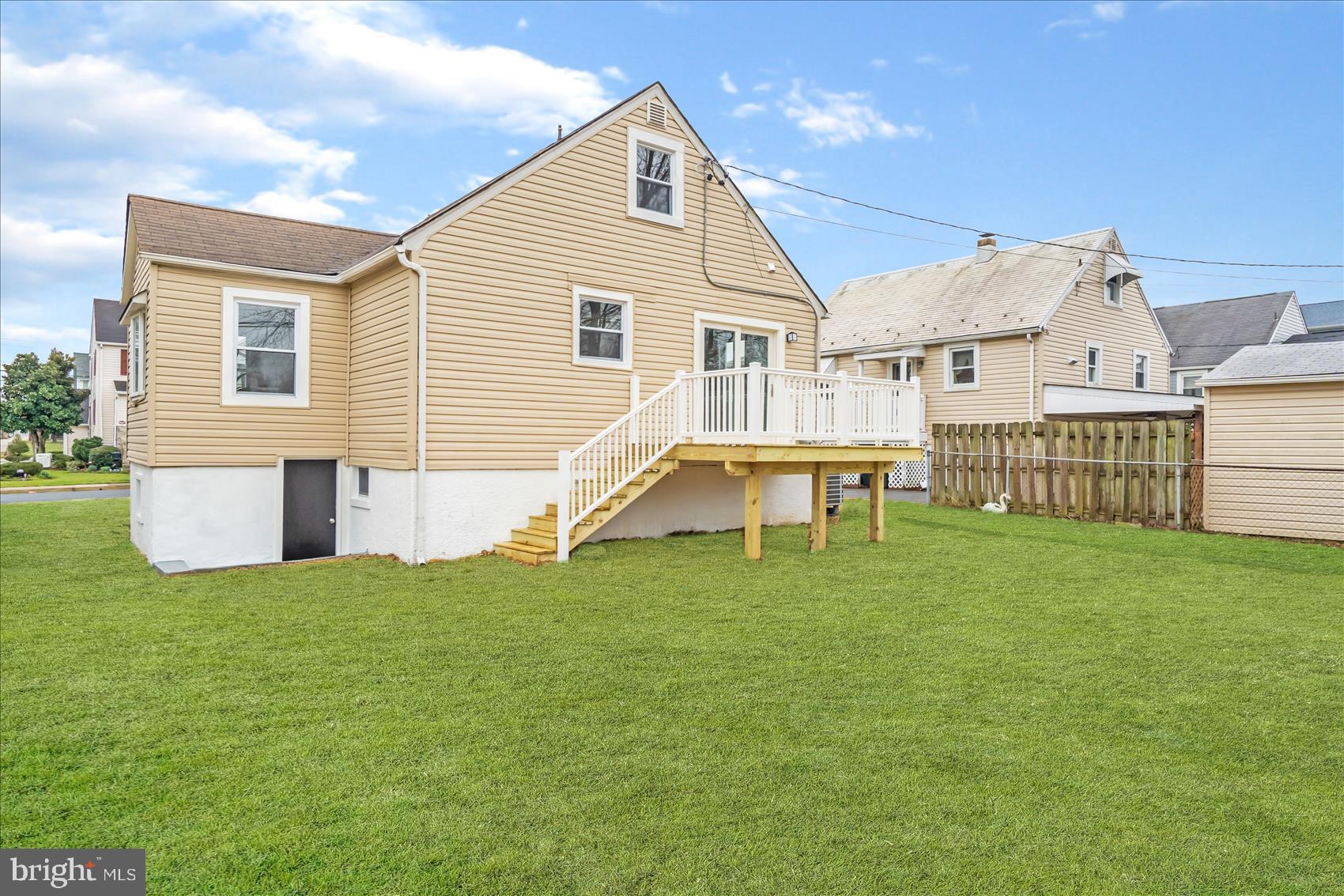 CEDAR CREST - Residential