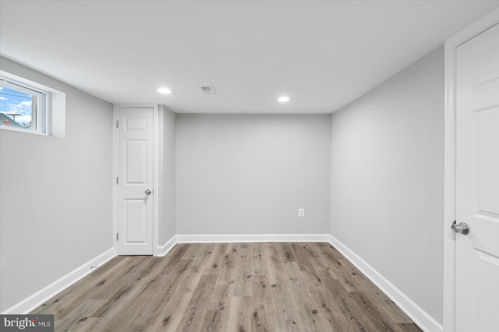 CEDAR CREST - Residential