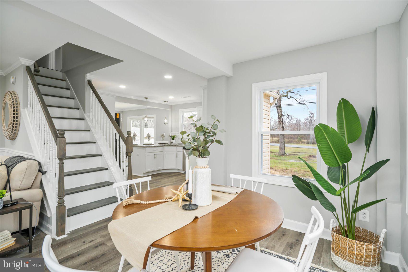 CEDAR CREST - Residential