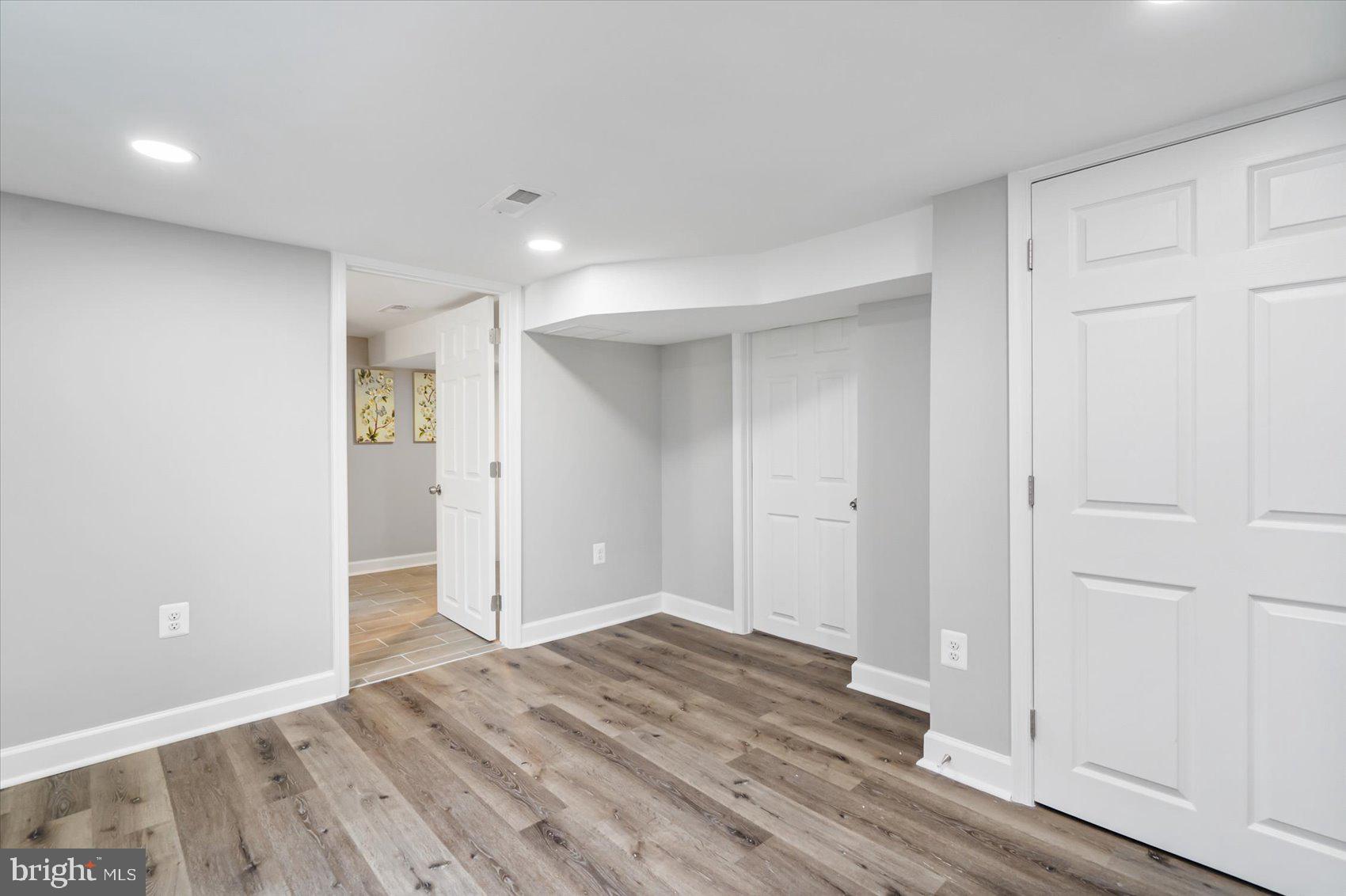 CEDAR CREST - Residential