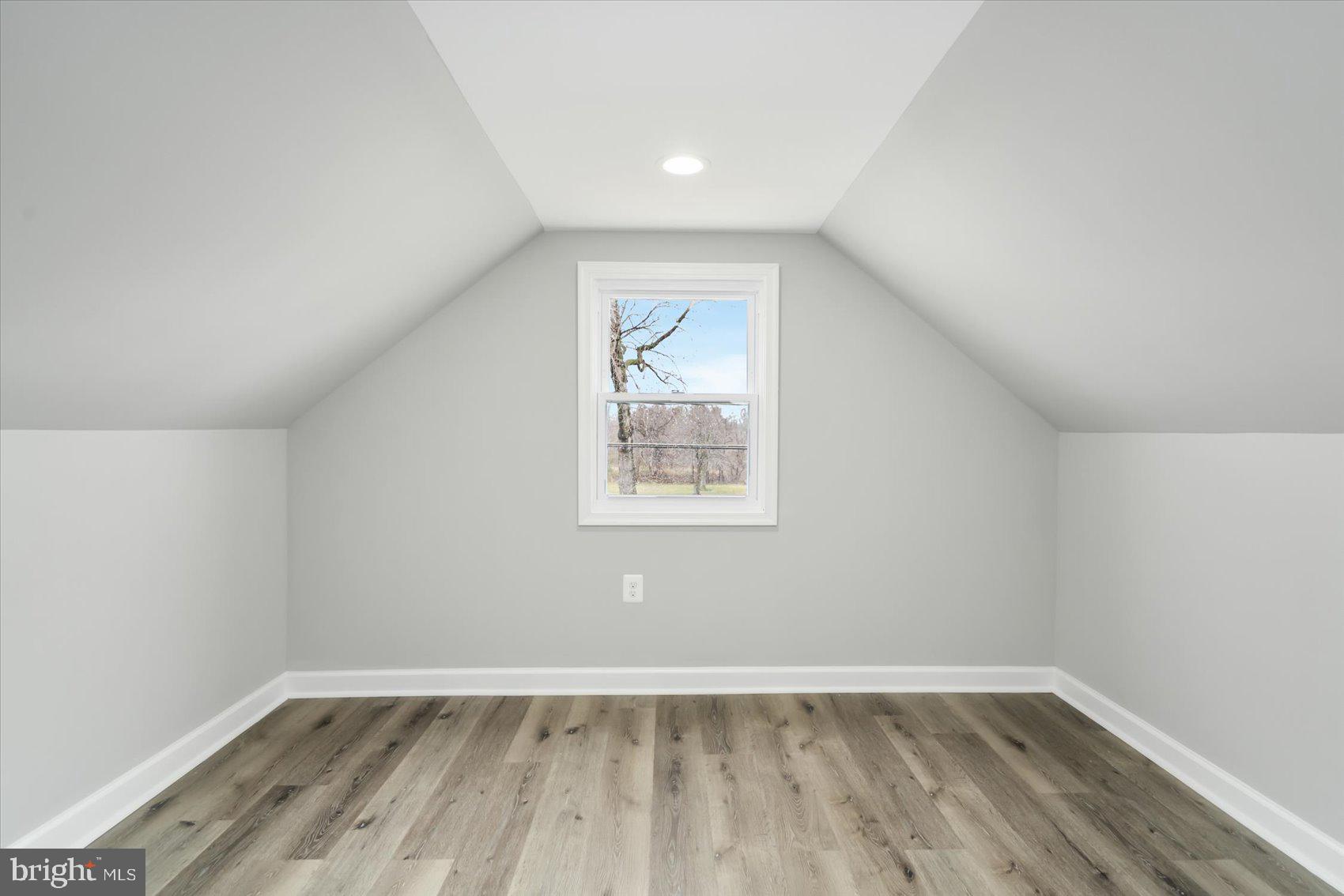 CEDAR CREST - Residential