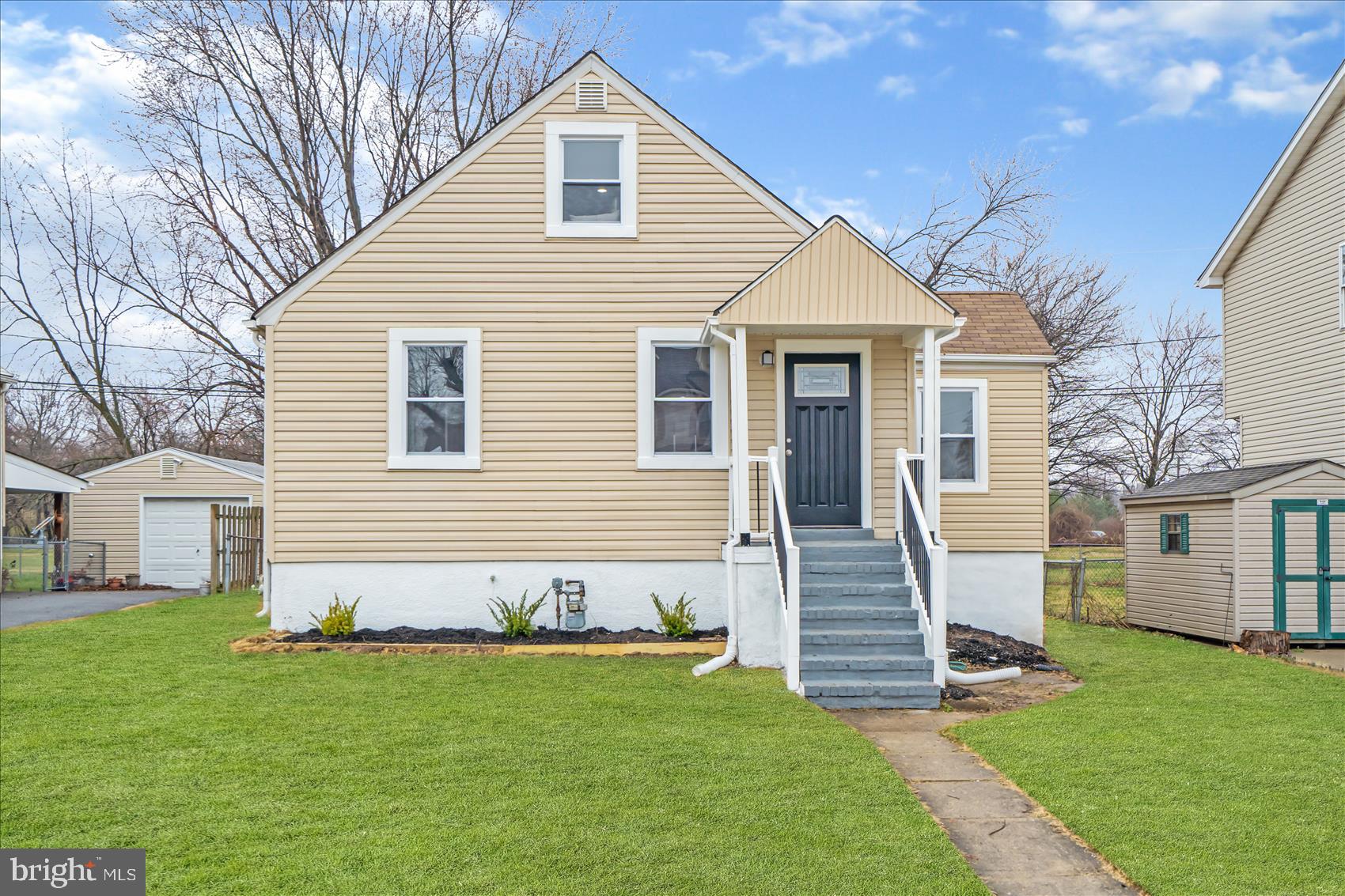 CEDAR CREST - Residential