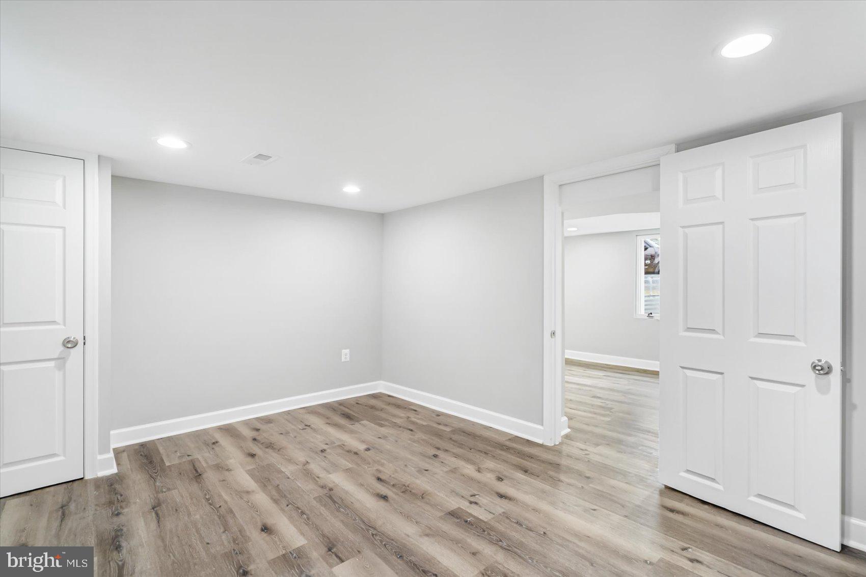 CEDAR CREST - Residential