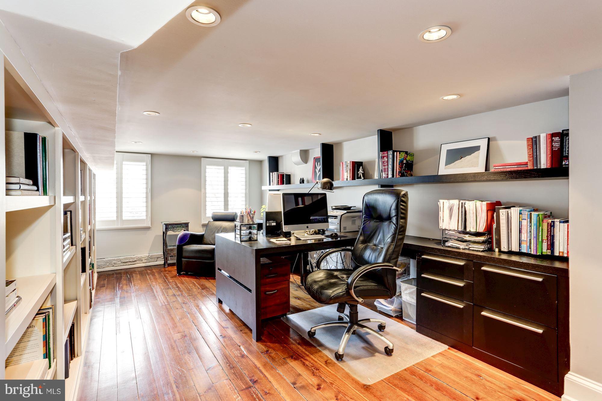 GEORGETOWN - Residential