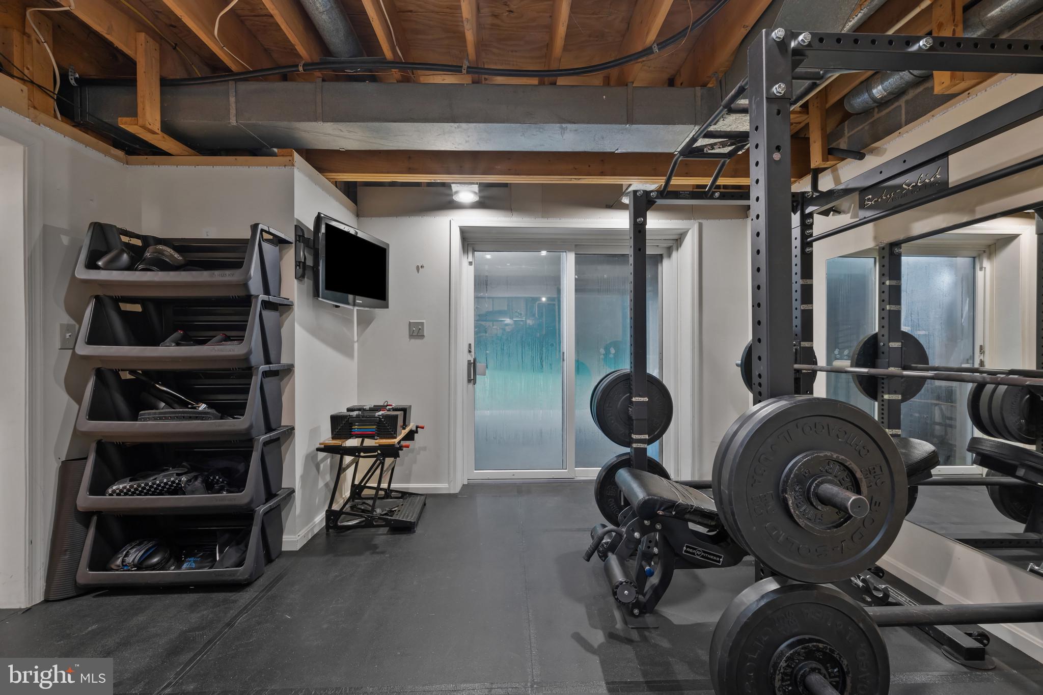 KALMIA FARMS - Residential